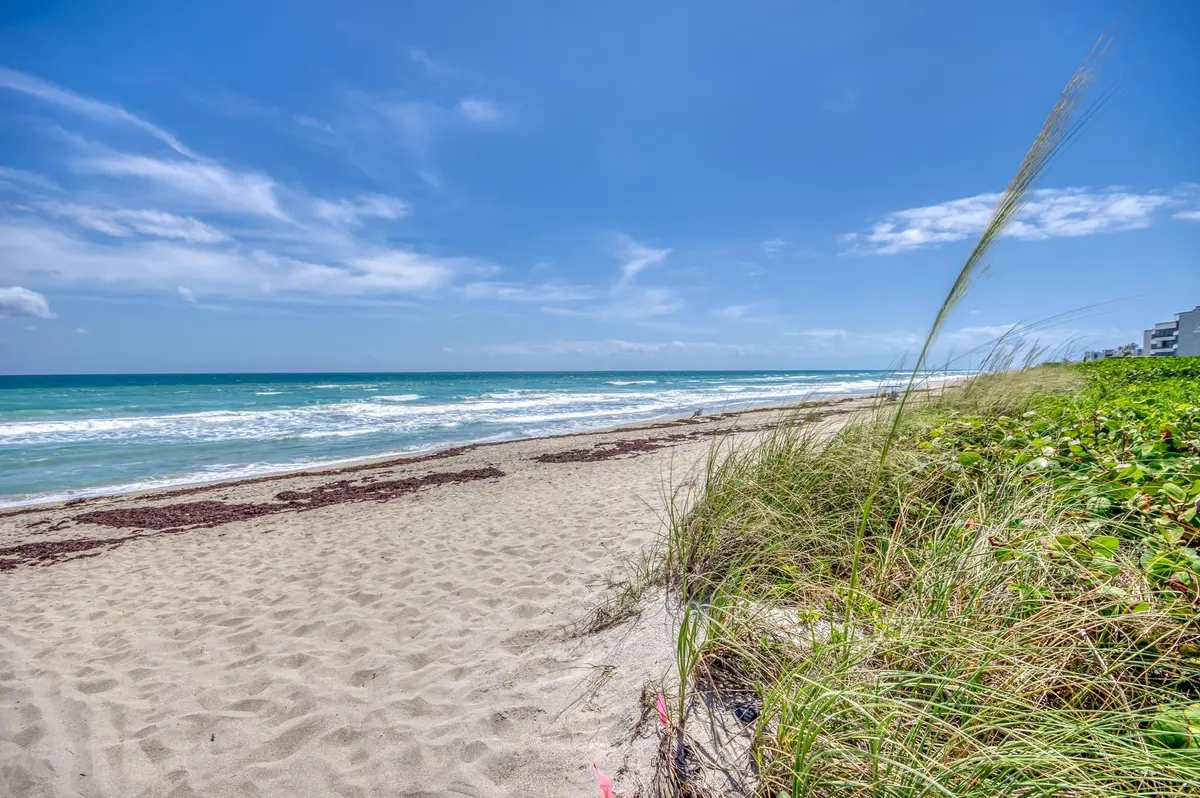 IMG-3 at 1501 NE Ocean Boulevard 8, Stuart