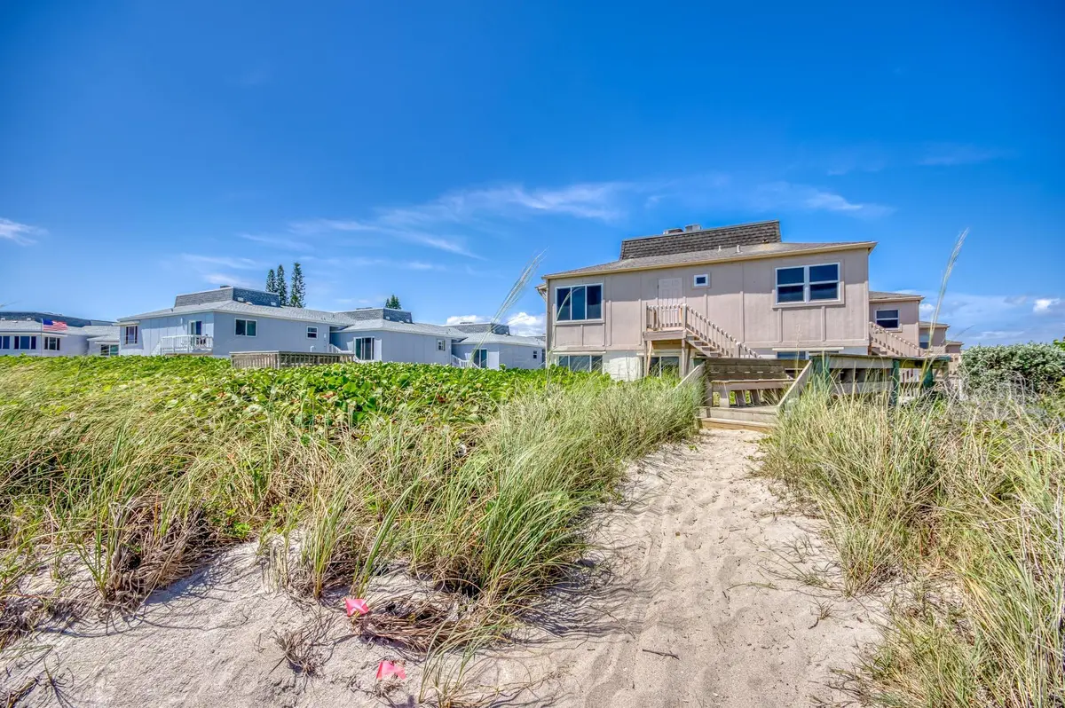 IMG-4 at 1501 NE Ocean Boulevard 8, Stuart
