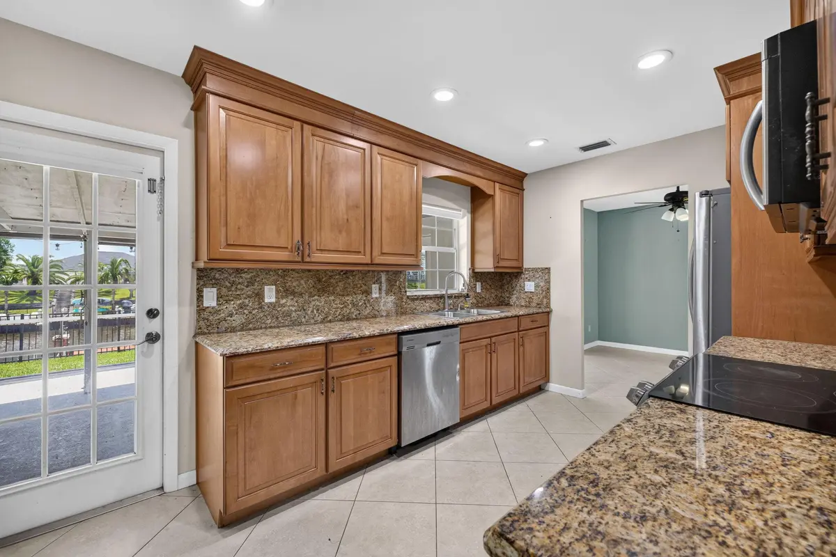 Kitchen at 416 SE Naranja Avenue, Port St. Lucie