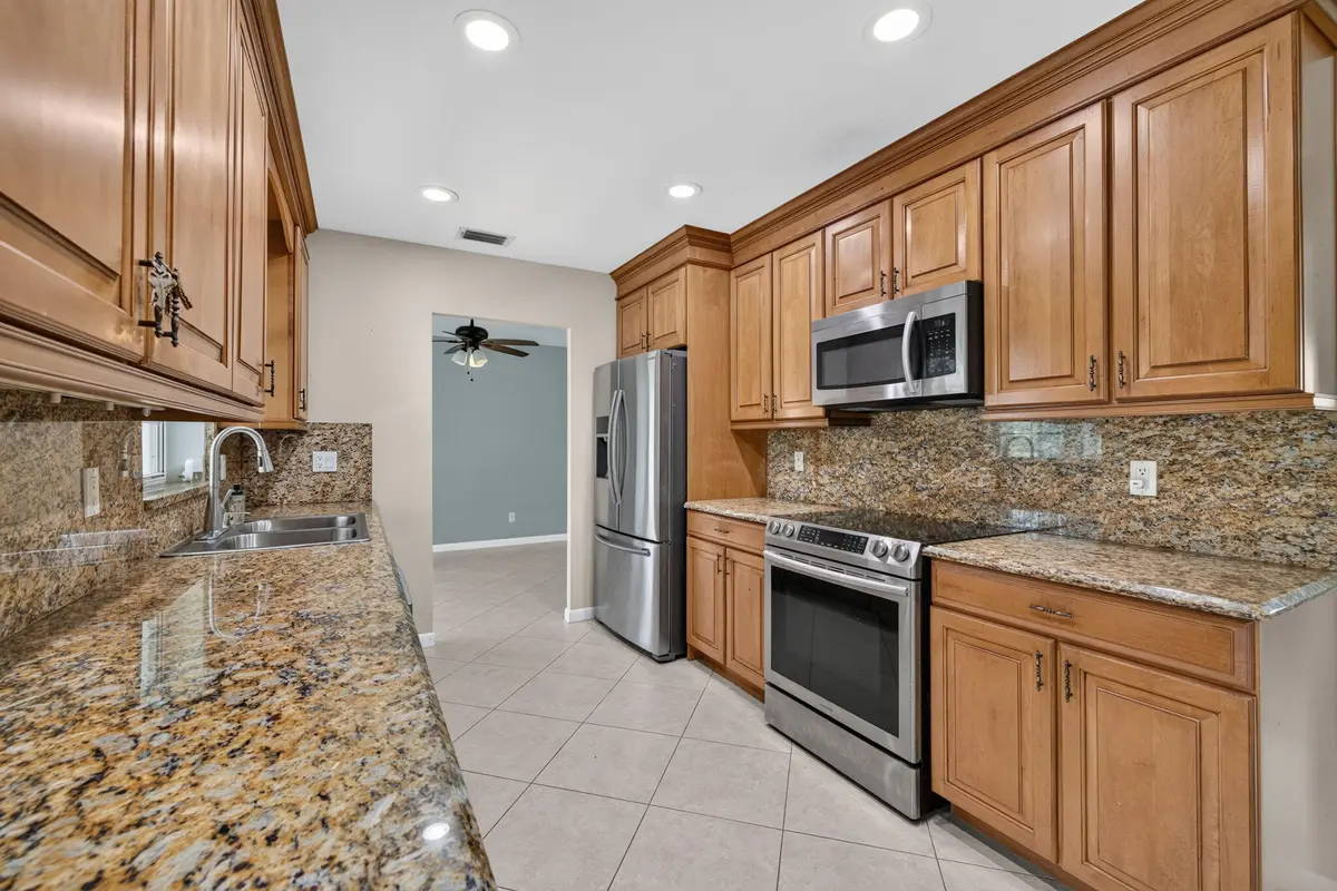 Kitchen at 416 SE Naranja Avenue, Port St. Lucie
