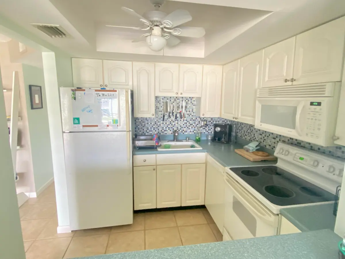IMG_4117 at 117 LEHANE Terrace 206, North Palm Beach