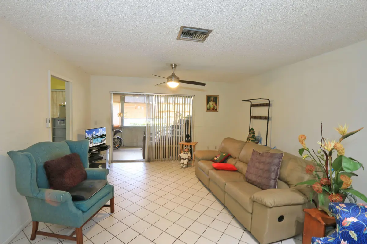 IMG_7721b at 2886 Fernley Drive 91, West Palm Beach