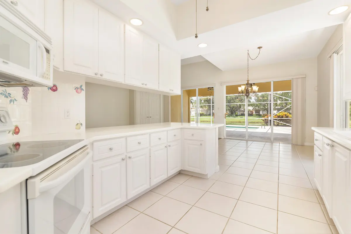 low-18 at 150 Euphrates Circle, Palm Beach Gardens