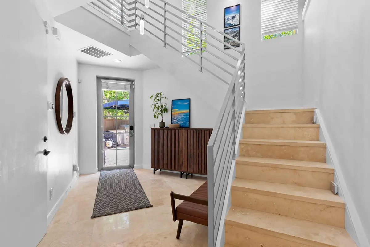 21-web-or-mls-_BWP6978 at 814 SW 10TH Street 814, Fort Lauderdale