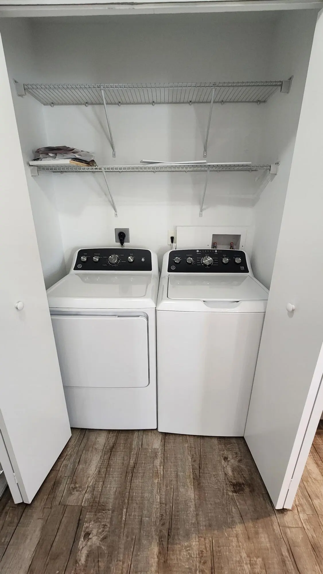 New washer & dryer at 8783 SE HOBE RIDGE Avenue, Hobe Sound