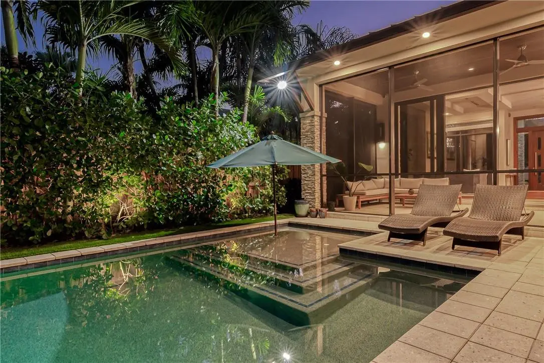 Photo 4 at 404 NE 13th Avenue, Fort Lauderdale