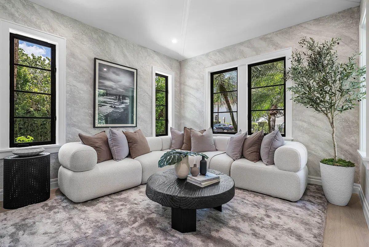 011-230PershingWay-WestPalmBeach-FL-3340 at 230 Pershing Way, West Palm Beach