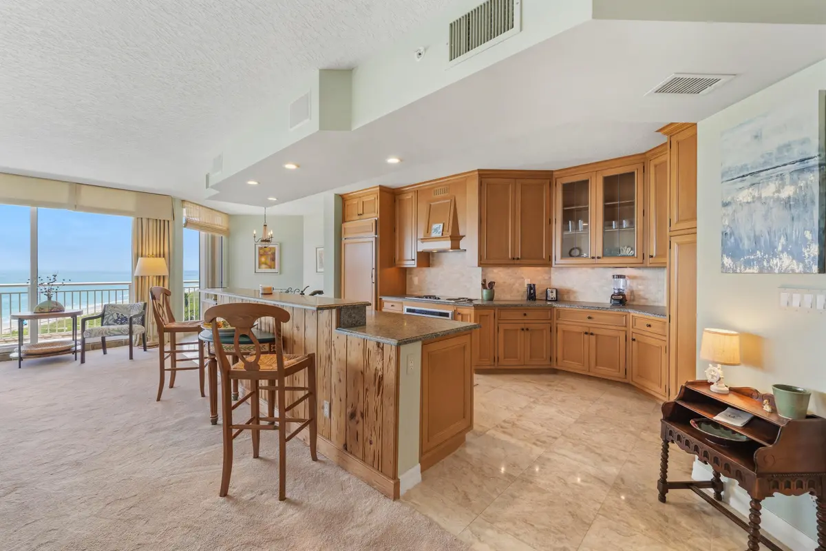 3_11 at 3000 N Highway A1a 10C, Hutchinson Island