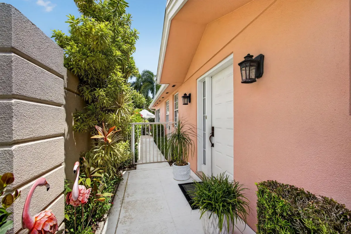 2-Front at 4089 Old Oak Drive, Palm Beach Gardens
