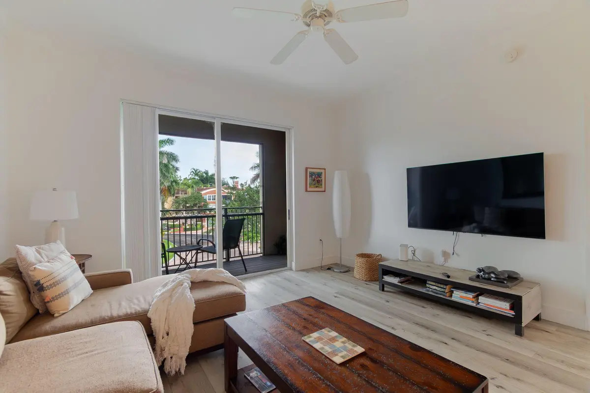 7-web-or-mls-DSC05264 at 11790 Saint Andrews Place 304, Wellington