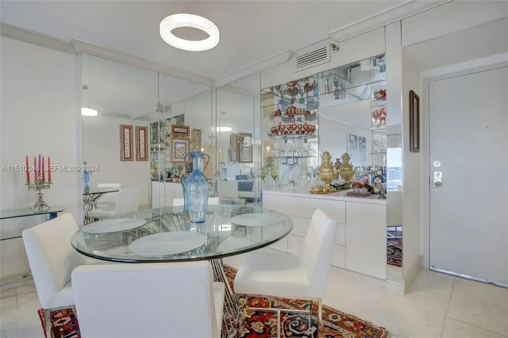 wash12 at 3850 Washington Street 812, Hollywood