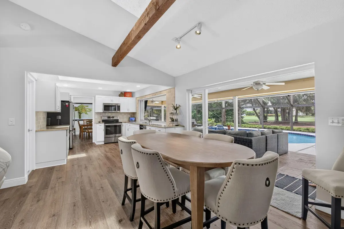 Dining Area/Kitchen at 26 Cambria Road, Palm Beach Gardens