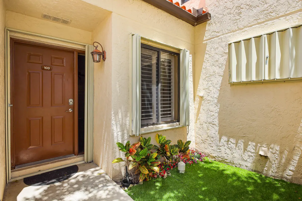 14 Via Casas Sur 103 (4) at 14 Vía De Casas Sur 103, Boynton Beach