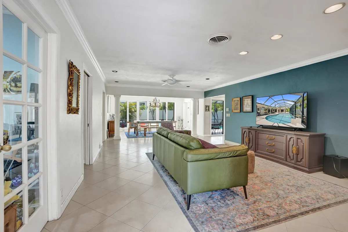 DSC09575 at 2756 NE 35th Street, Fort Lauderdale