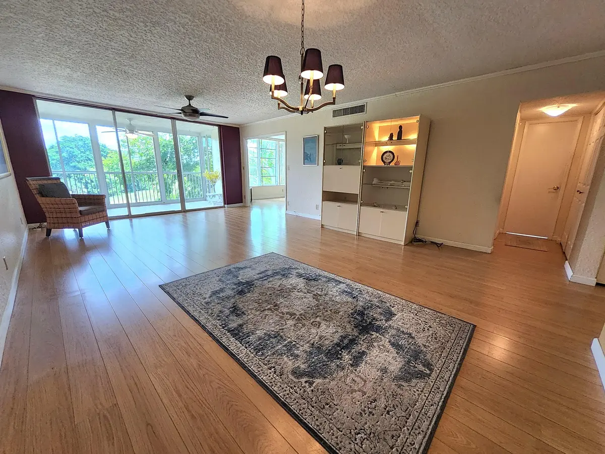3151 S PALM AIRE Drive 301, Pompano Beach, FL – photo 4