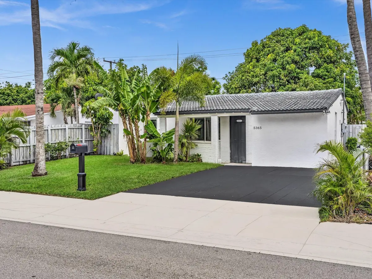 34-FPP00156 at 5365 N Andrews Avenue, Oakland Park