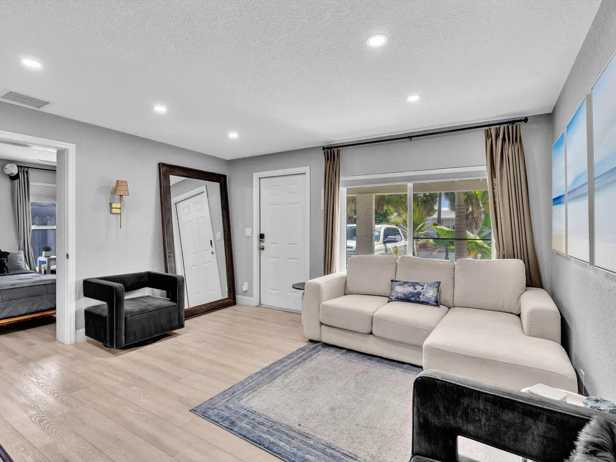 06-FPP00016 at 5365 N Andrews Avenue, Oakland Park