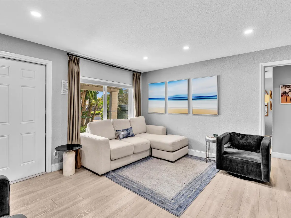 05-FPP00011 at 5365 N Andrews Avenue, Oakland Park