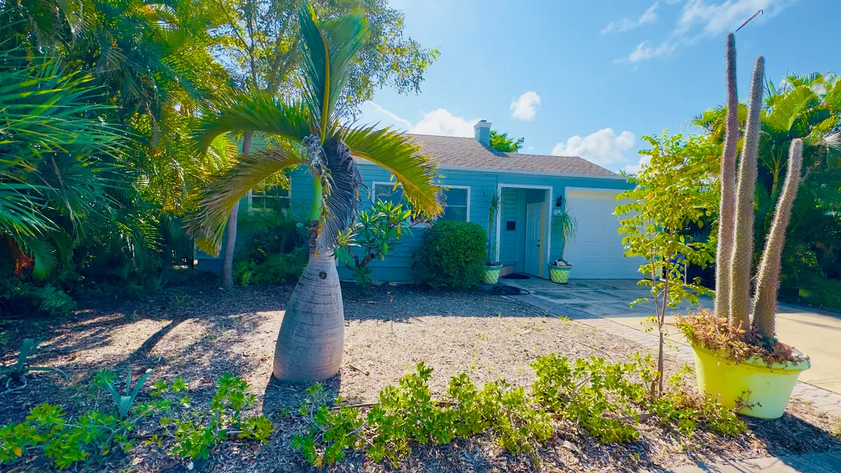 IMG_3275 at 715 N PALMWAY, Lake Worth Beach