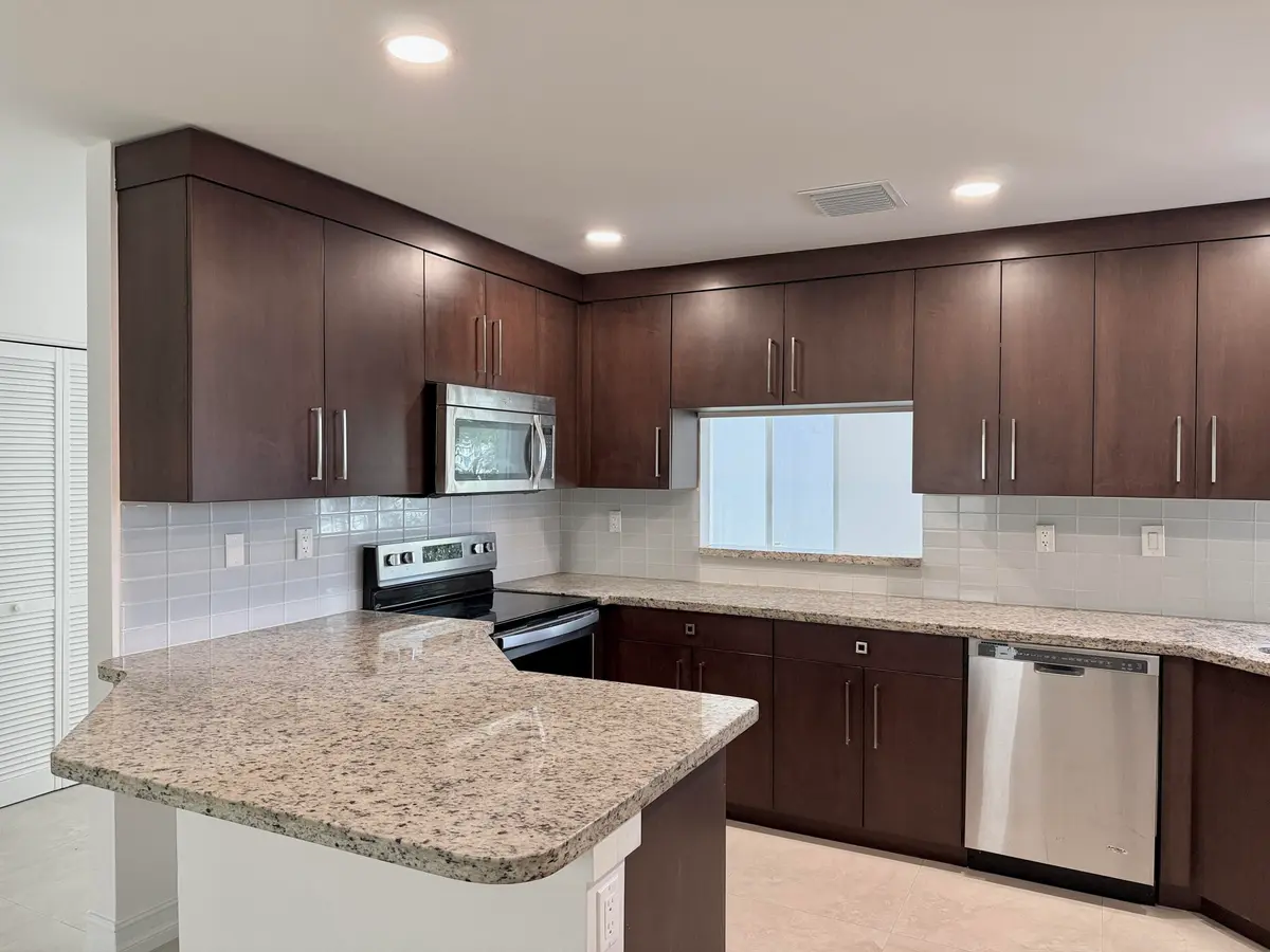 21440 Millbrook Court, Boca Raton, FL – photo 4