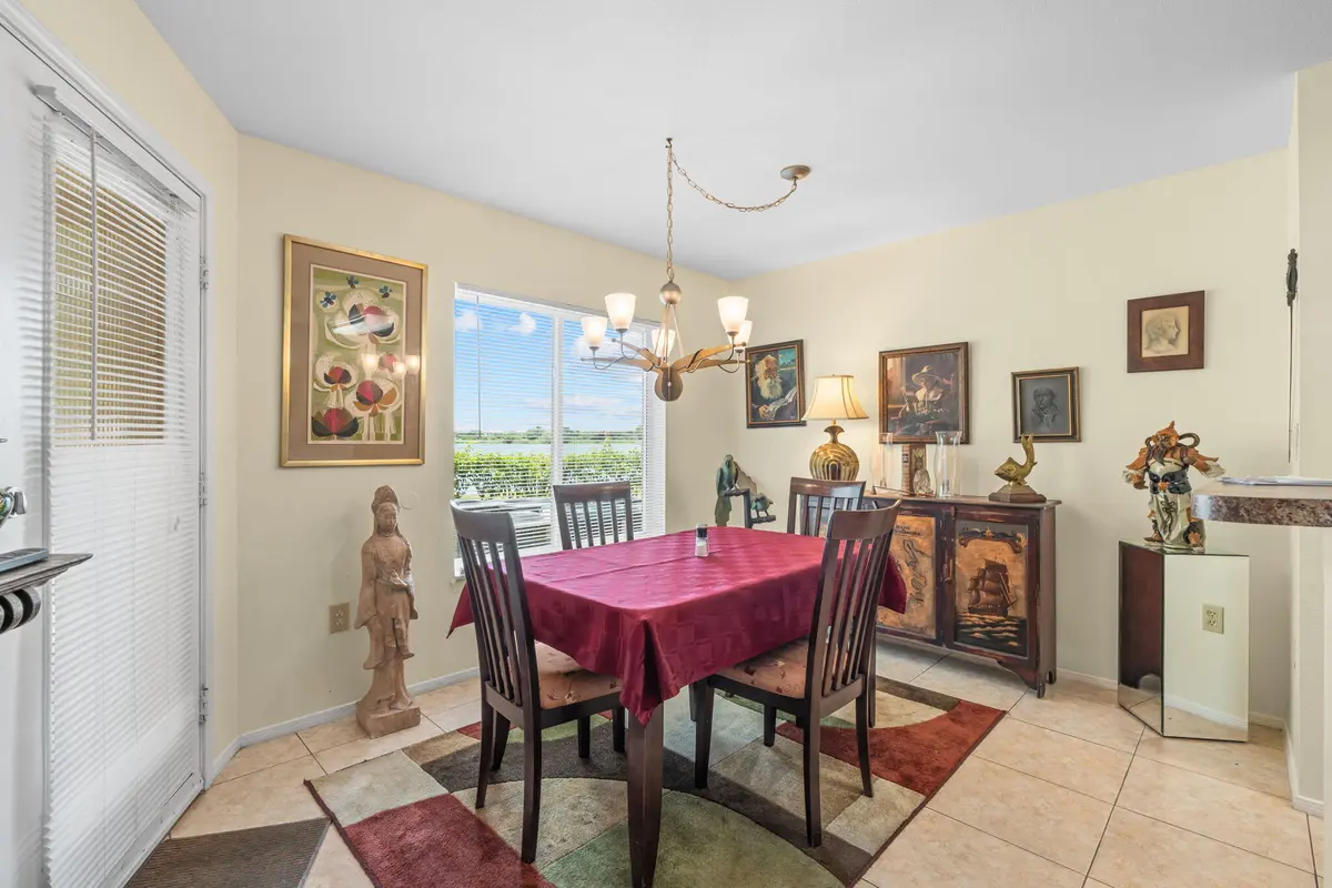 Dining Room at 2361 NW 33rd Street 603, Oakland Park
