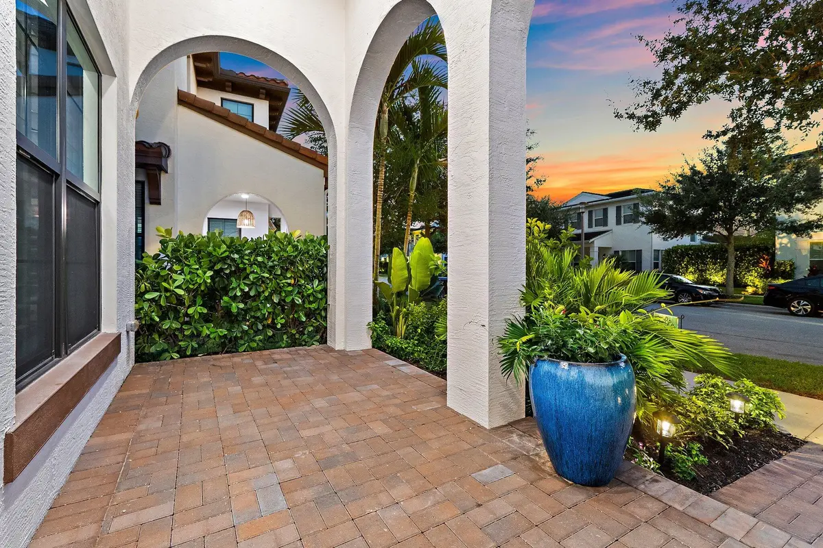 13640 Dumont at 13640 Dumont Road, Palm Beach Gardens