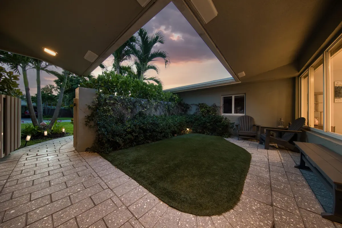 balistreri-twilight-8 at 3652 NE 18TH Avenue, Oakland Park