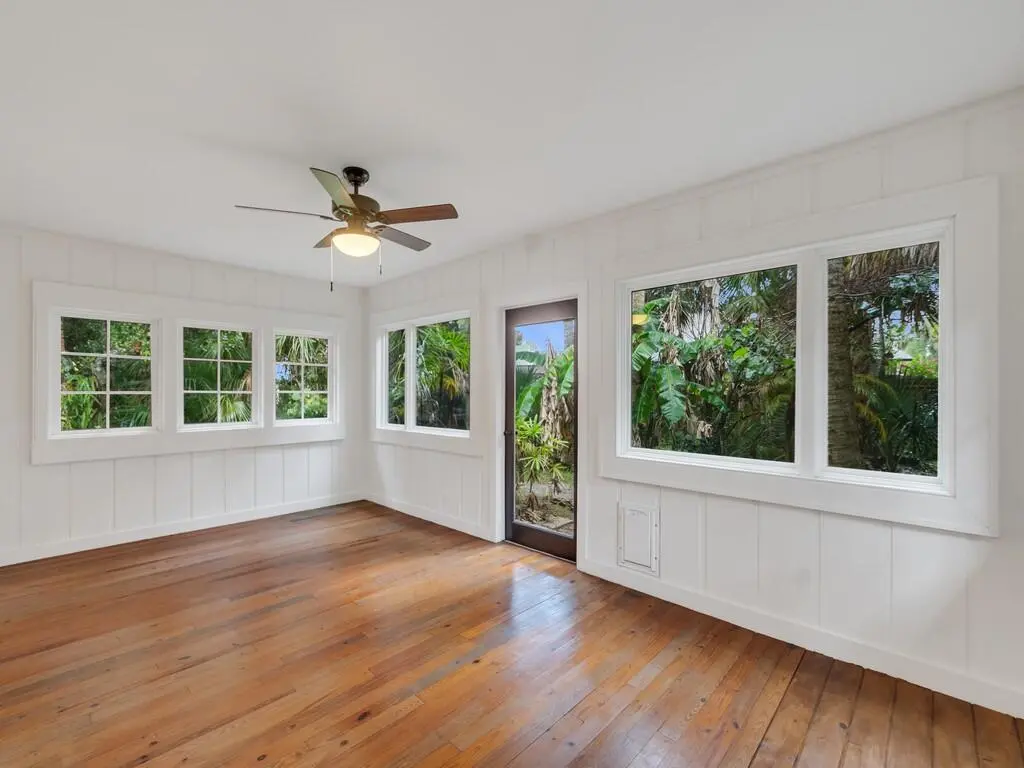 family room at 722 Wentworth Street, Sebastian