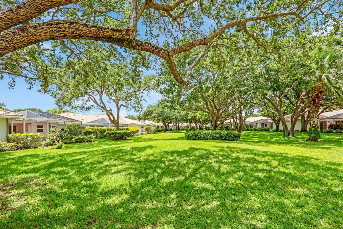View at 7904 CHAPMAN OAK Court, Palm Beach Gardens