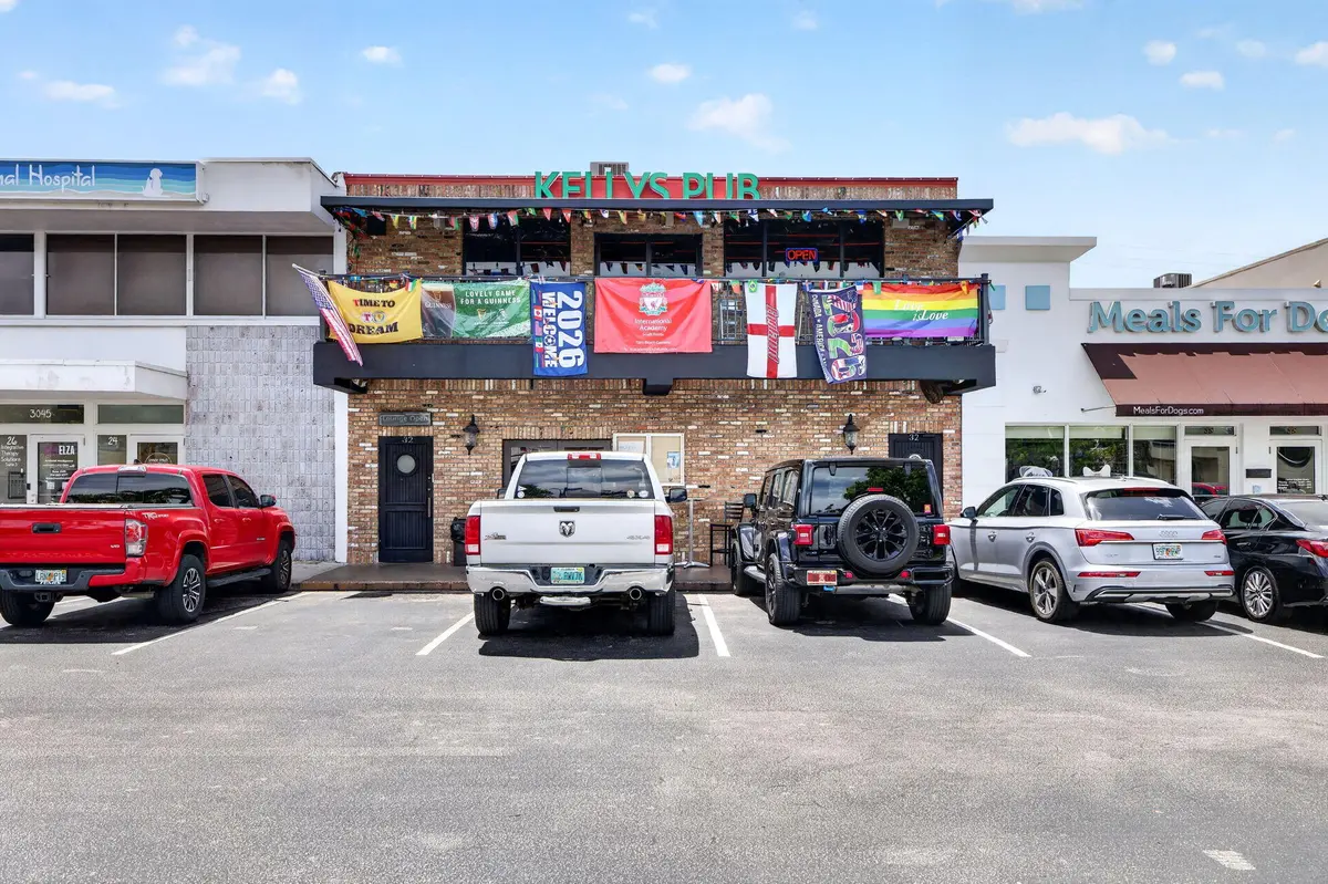 1-web-or-mls-699A2216 at 3045 N Federal Highway 32, Fort Lauderdale