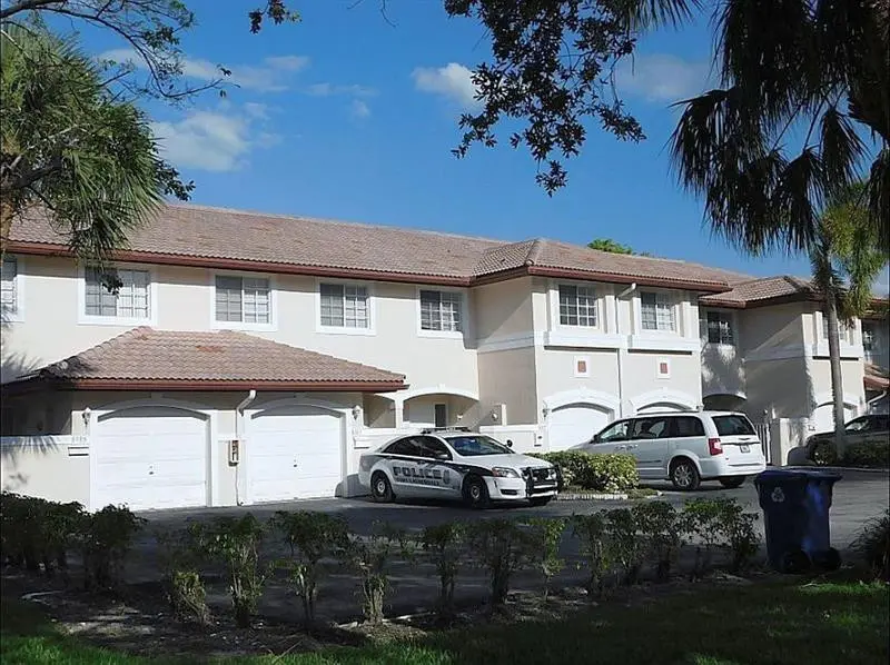 Photo 1 at 8985 NW 38TH Drive, Coral Springs