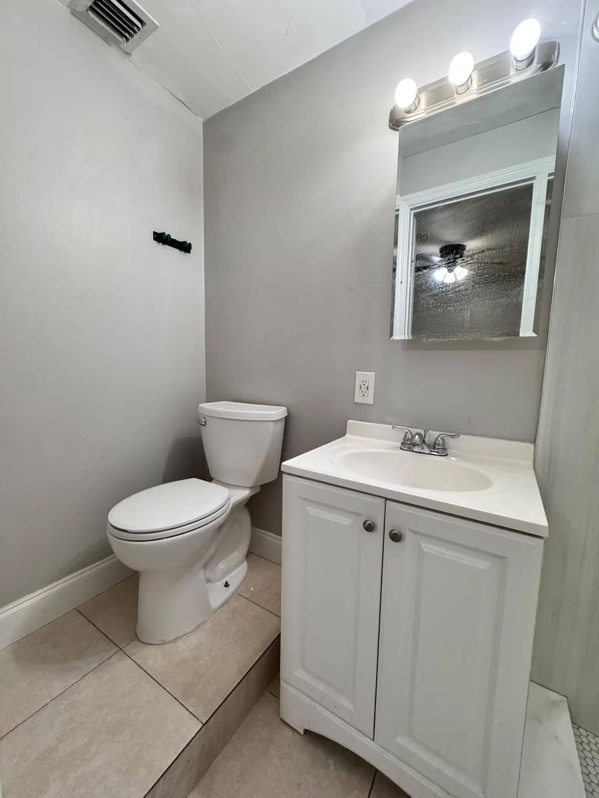 Master Bathroom at 16 NE 9th Avenue, Deerfield Beach