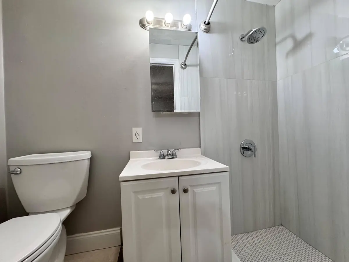 Master Bathroom at 16 NE 9th Avenue, Deerfield Beach