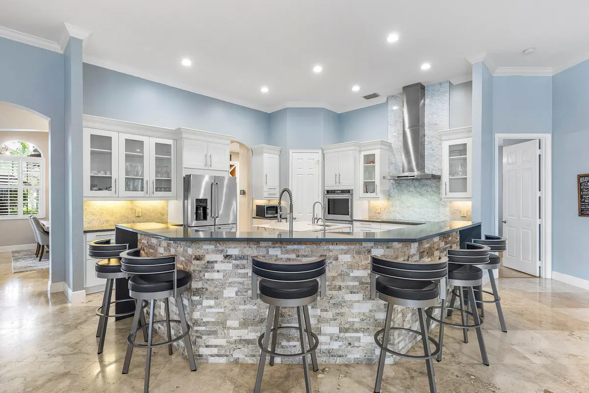 Kitchen Island at 4675 Manderly Drive, Wellington