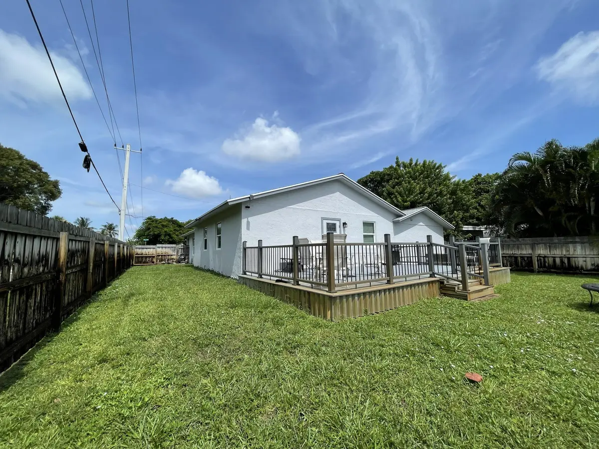Rear yard at 222 SE 3RD Street, Boynton Beach