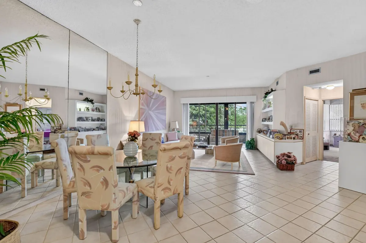 dining room at 7535 LA PAZ Boulevard 201, Boca Raton