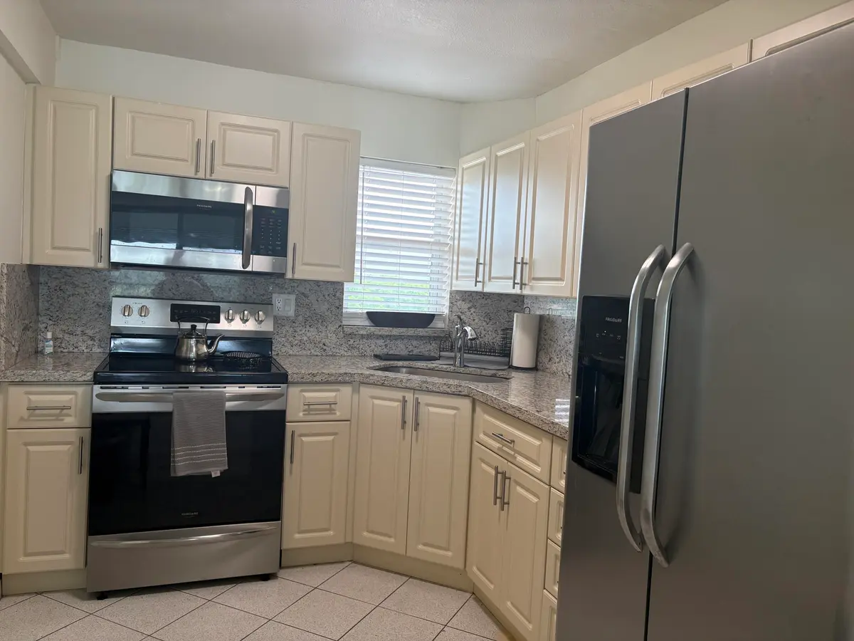 IMG_3775 at 8900 Washington Boulevard Ph12, Pembroke Pines