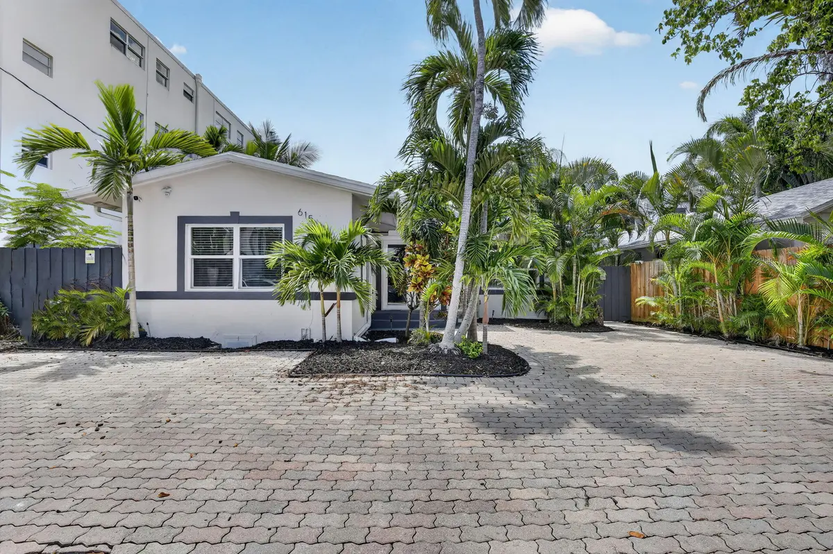 2-web-or-mls-_A7A9408 at 615 NE 13TH Avenue, Fort Lauderdale