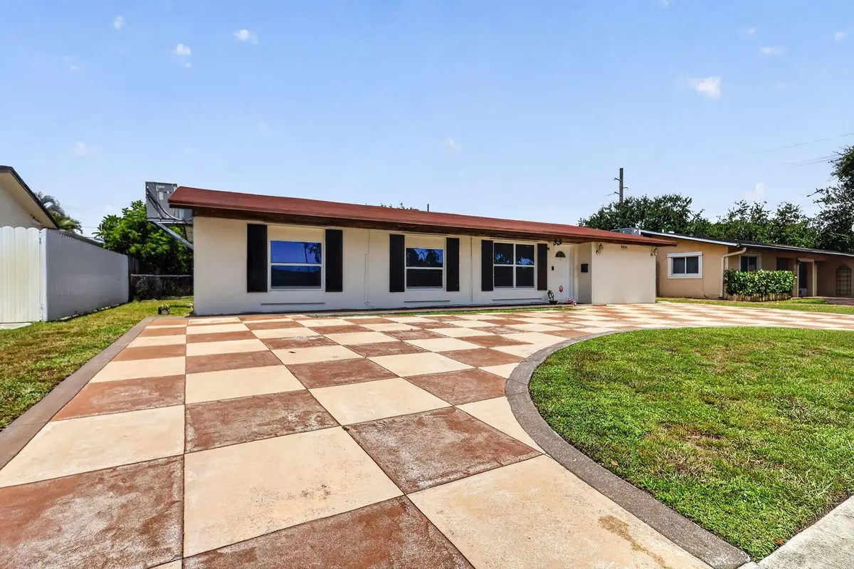 Exterior at 2220 N 47th Avenue, Hollywood