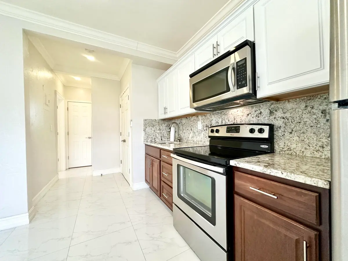 IMG_6161 at 1041 NE 16th Avenue W, Fort Lauderdale
