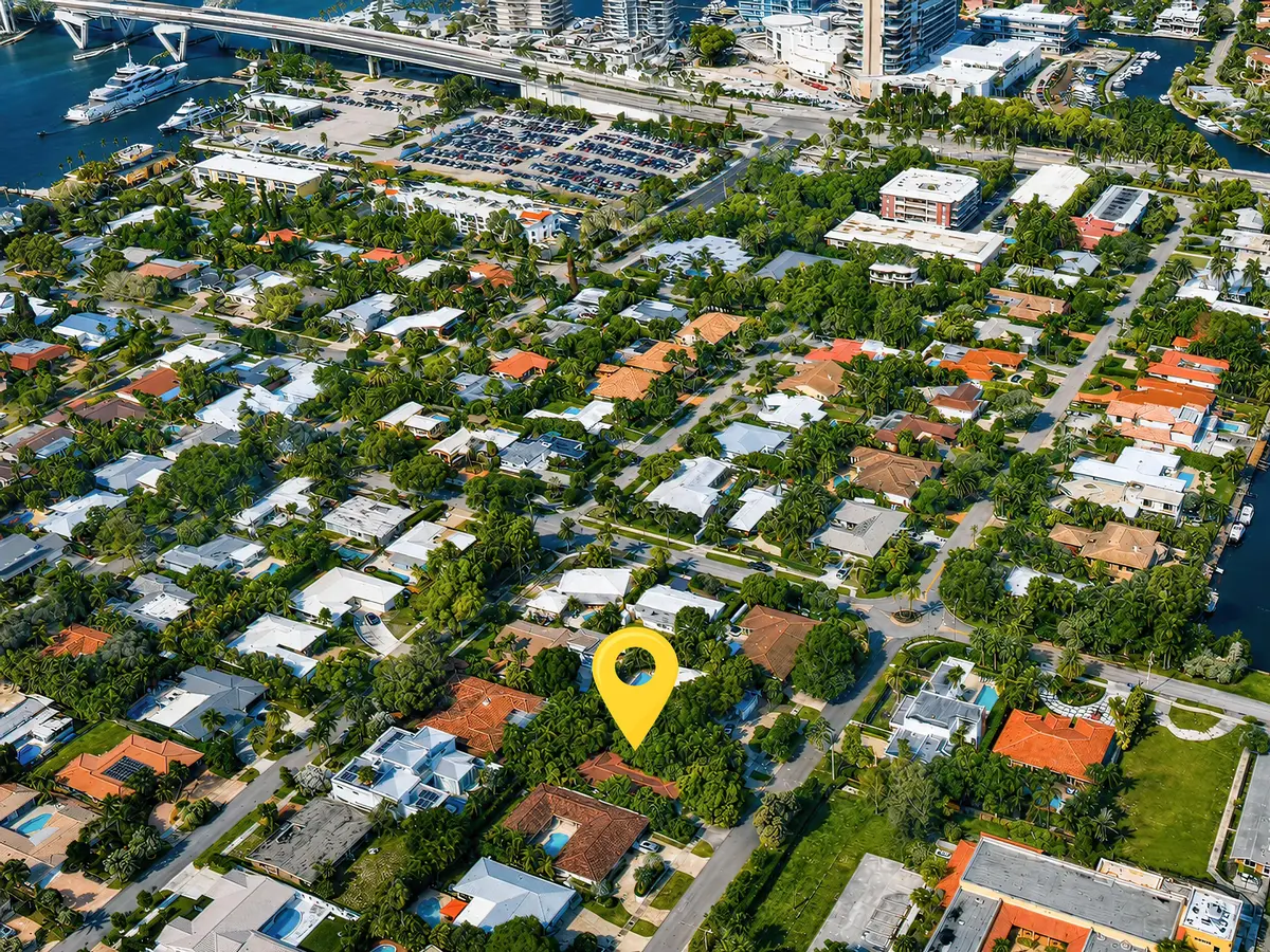 photo- 2 at 1943 SE 25TH Avenue, Fort Lauderdale
