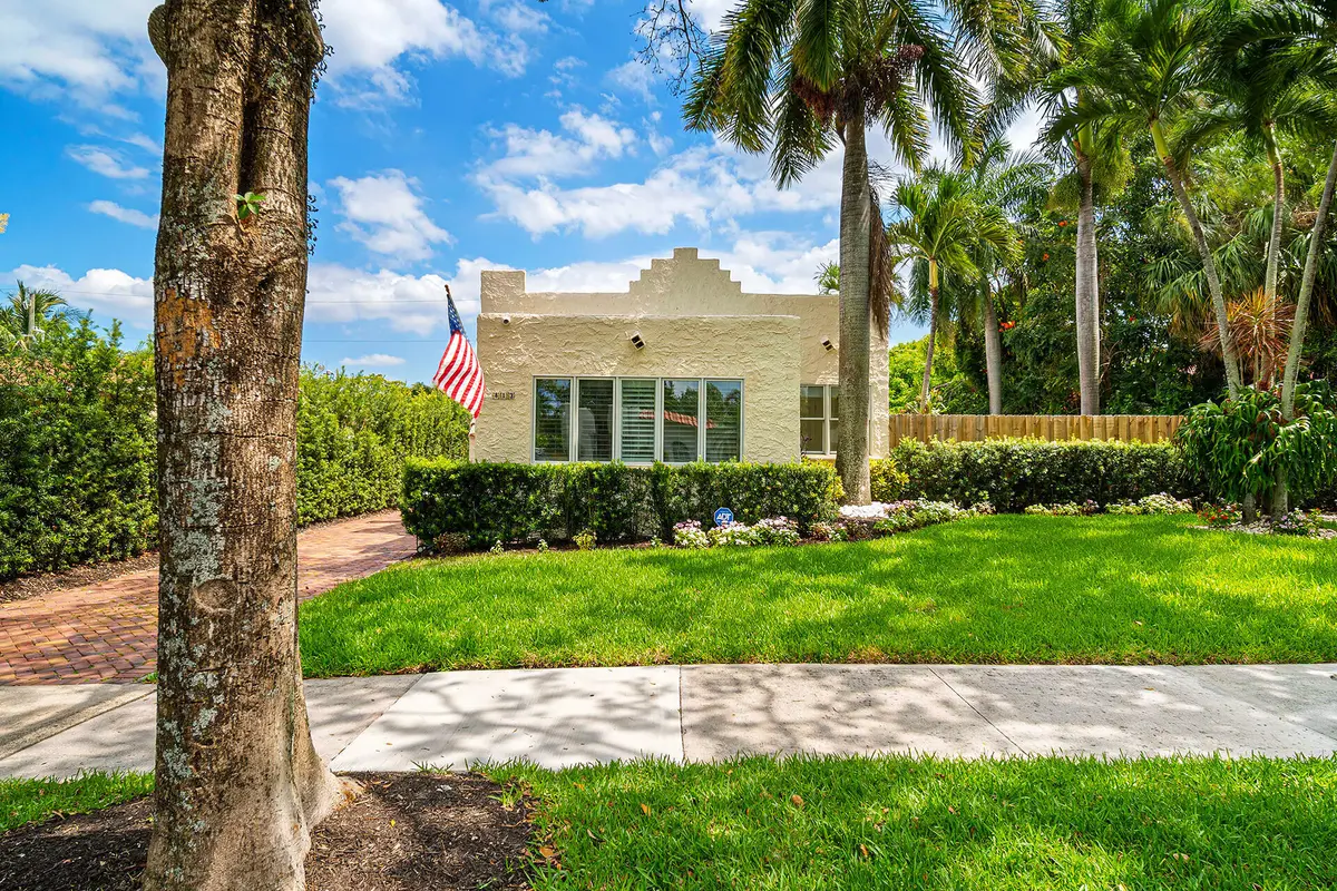 813 Avon Road at 813 Avon Road, West Palm Beach