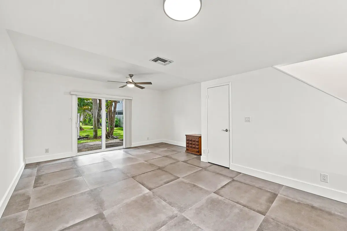 07_stl_7944 at 2627 NE 15th Street, Pompano Beach