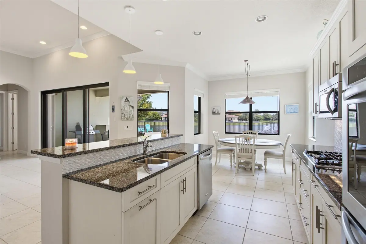 Kitchen at 11513 NW 81st Place, Parkland