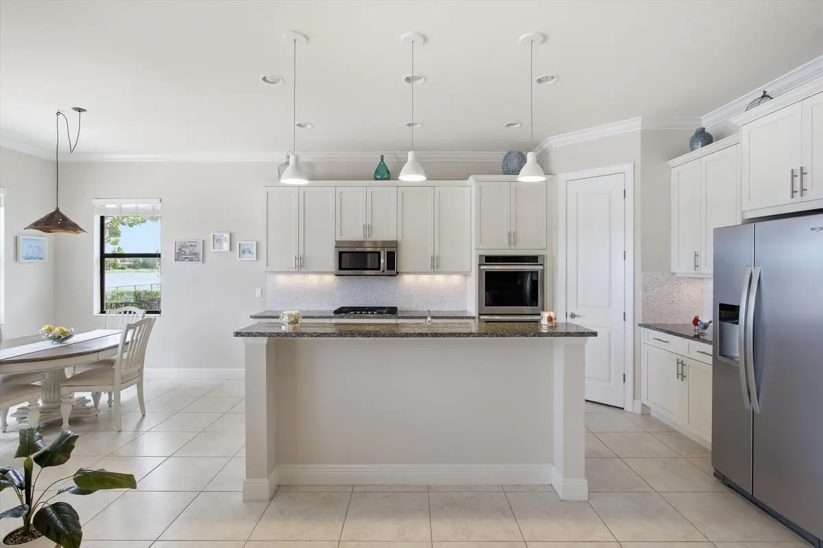 Kitchen at 11513 NW 81st Place, Parkland