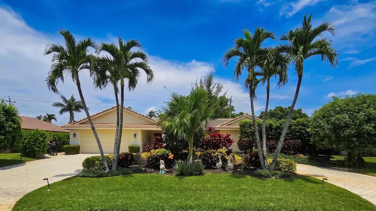 244 Walton Heath, Lake Worth FL 33462 at 244 Walton-Heath Drive, Atlantis