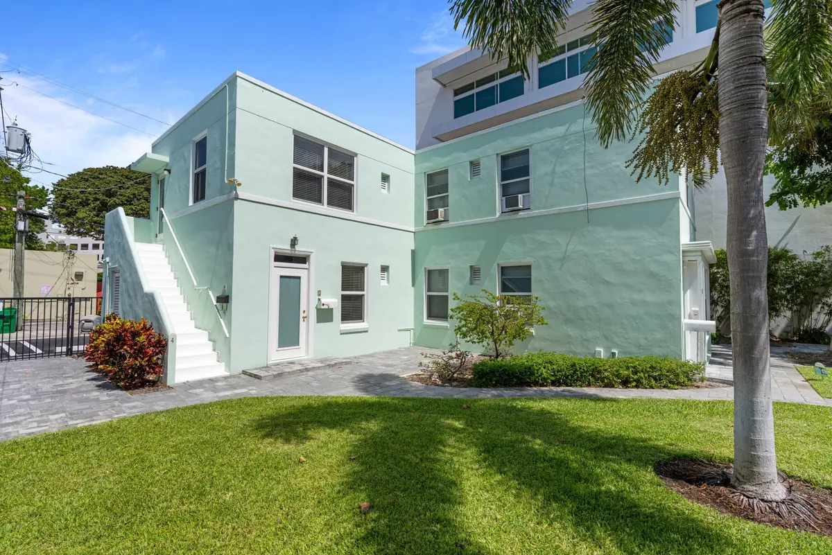 DSC07342.jpg-SMALL at 90 SE 5th Avenue, Delray Beach