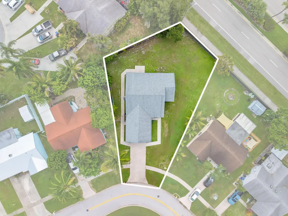 3-web-or-mls-DJI_20260729021036_0045_D at 119 Lakeside Circle, Jupiter