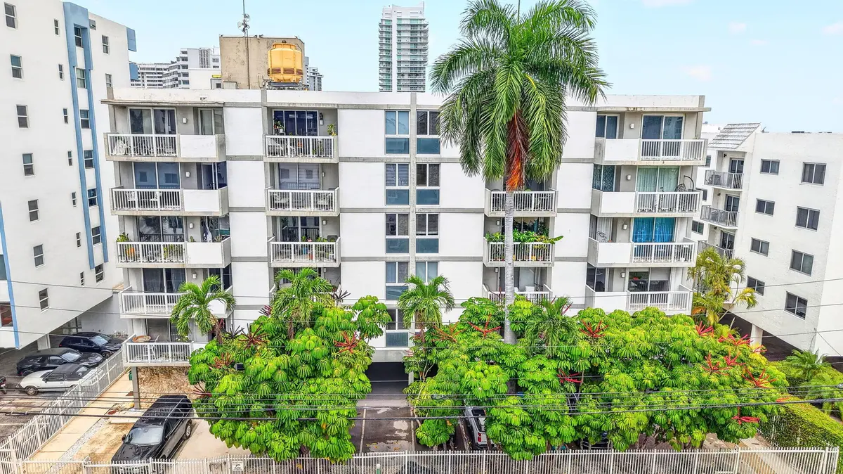 41-web-or-mls-DJI_20260718130628_0006_D at 1670 Bay Road 3F, Miami Beach