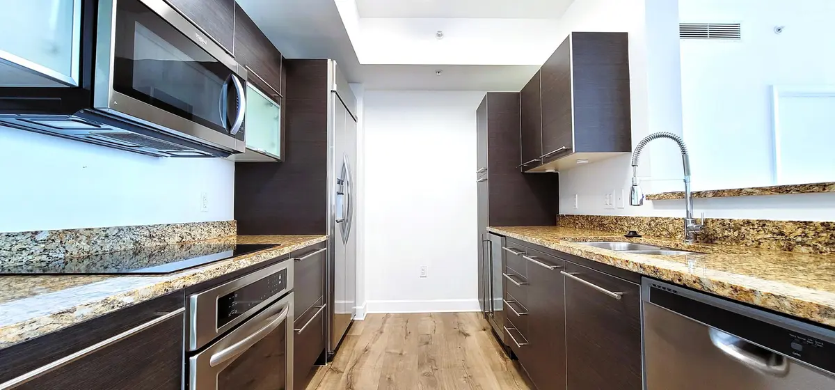 Kitchen at 550 OKEECHOBEE Boulevard 1520, West Palm Beach